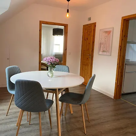 דירה Grosszuegiger Komfort Direkt Am Waldrand ולברט